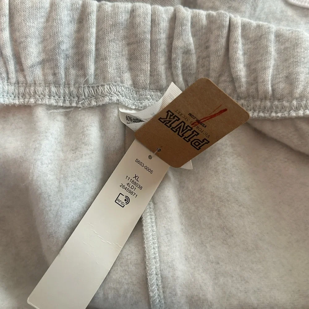 VICTORIA SECRET PINK Curved Hem Varsity SWEAT SHORTS -Size XL - Picture 9 of 11